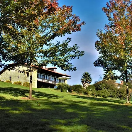 Palacion De Toñanes