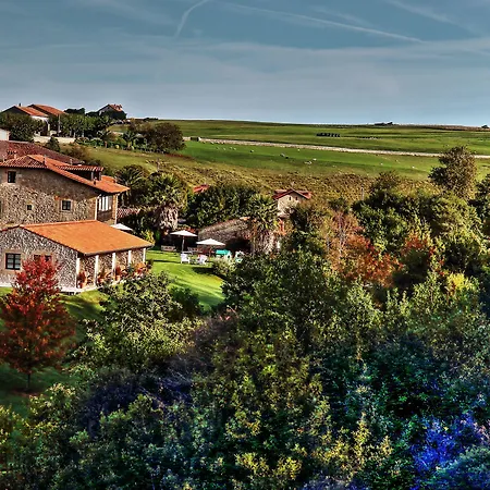Palacion De Toñanes
