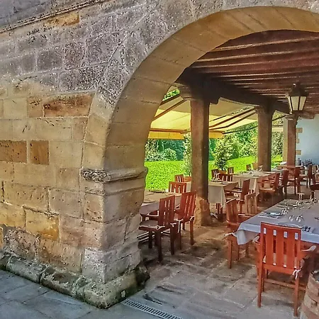 Palacion De Toñanes