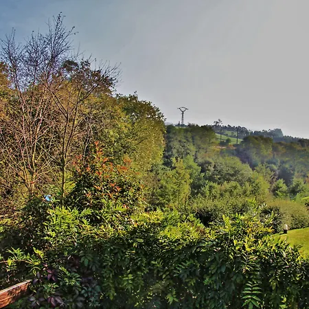 Palacion De Szálloda Toñanes