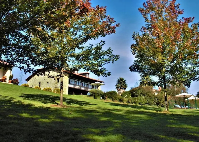 Palacion De Toñanes