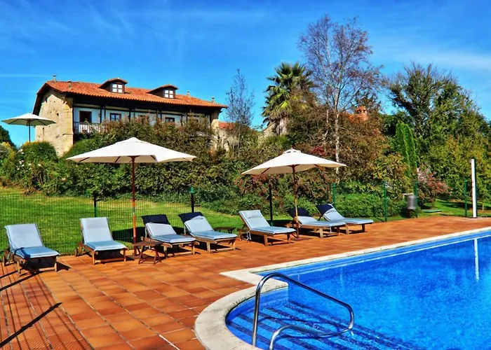 Palacion De Toñanes