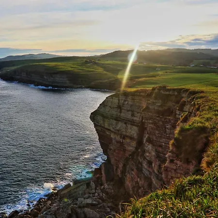 Palacion De Toñanes