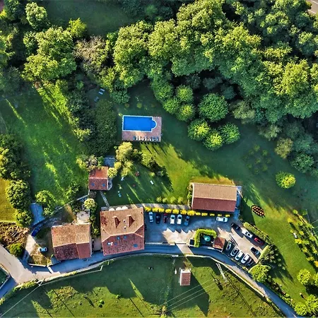 Palacion De Toñanes