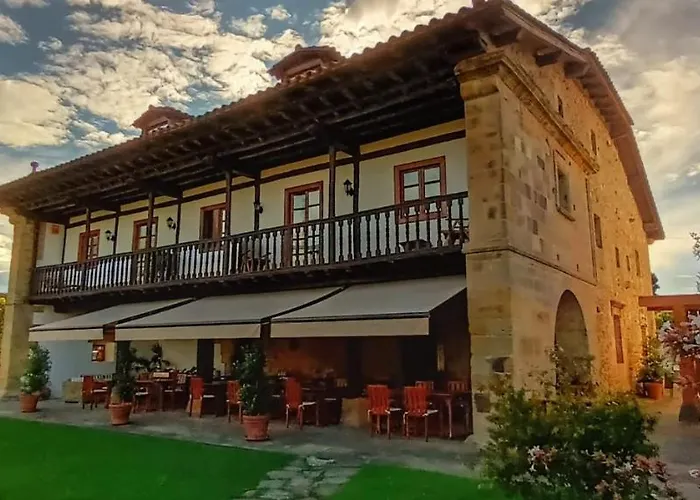 Palacion De Hotel Toñanes